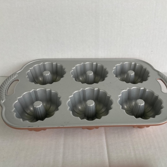 Nordic Ware Bundtlet Pan - Picture 2 of 2